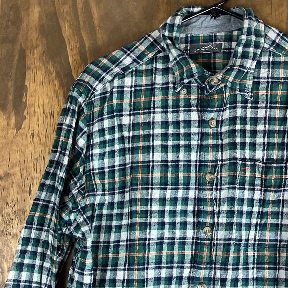 Eddie Bauer Mens Shirt Green Plaid Outdoor Soft Button Down 100% Cotton M - Picture 4 of 12